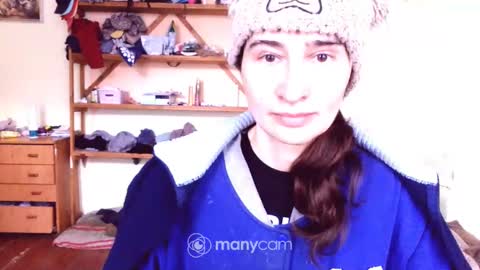 Snapshot of memorningdew chatting on February 24, 6:05 am Yummygirl online show from February 24, 6:05 am