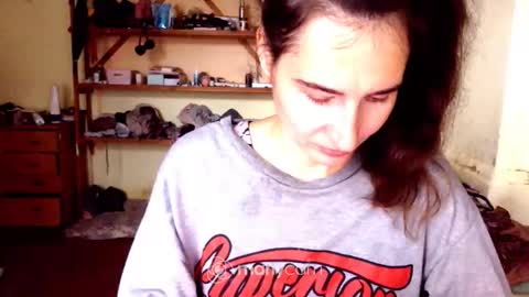 Snapshot of memorningdew chatting on October 5, 6:01 am Yummygirl online show from October 5, 6:01 am