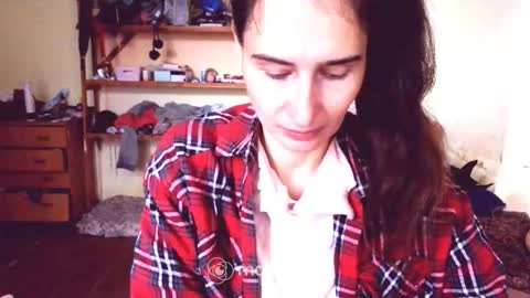 Snapshot of memorningdew chatting on October 12, 6:01 am Yummygirl online show from October 12, 6:01 am