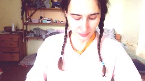 Snapshot of memorningdew chatting on October 19, 5:52 am Yummygirl online show from October 19, 5:52 am