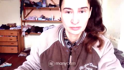 Snapshot of memorningdew chatting on December 15, 6:28 am Yummygirl online show from December 15, 6:28 am