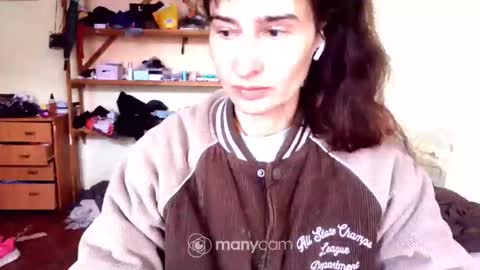 Snapshot of memorningdew chatting on March 1, 5:31 am Yummygirl online show from March 1, 5:31 am