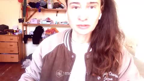 Yummygirl online show from March 9, 6:28 am