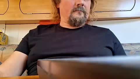 men10_12_1983 online show from October 4, 12:14 pm