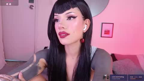 Mena  Help me reach 700 thumbs up online show from September 25, 7:50 pm