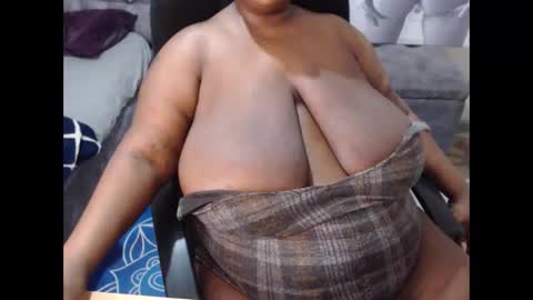 bigboobsass online show from November 4, 6:07 pm