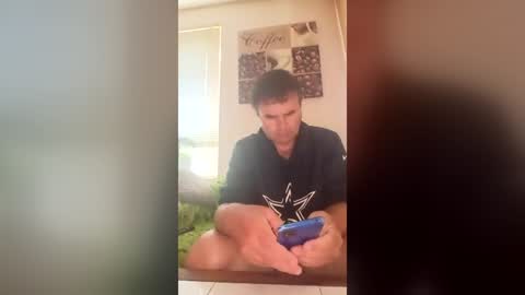 menlav72 online show from July 12, 4:47 am