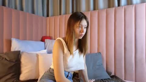 meow_mellie online show from March 10, 1:23 am