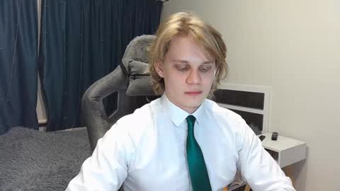 Mickey online show from December 23, 6:05 pm