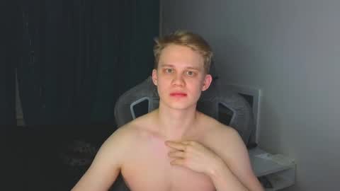 Mickey online show from February 23, 10:18 pm