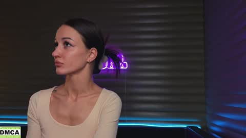 Snapshot of meowluv chatting on October 27, 6:06 am NIKKY STIVE Every day from 1000 to 200 EST time. online show from October 27, 6:06 am