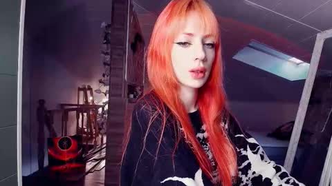 Snapshot of meowroslava chatting on February 20, 9:00 am meowroslava online show from February 20, 9:00 am