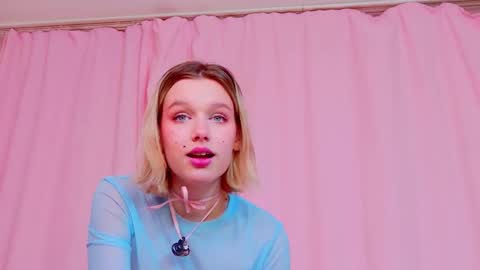 Snapshot of meowthlilu chatting on February 20, 3:36 am Lilu online show from February 20, 3:36 am