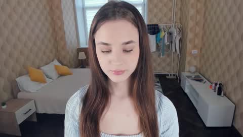 Julie online show from October 7, 9:06 am