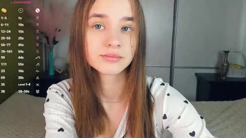 Julie online show from April 7, 10:48 am