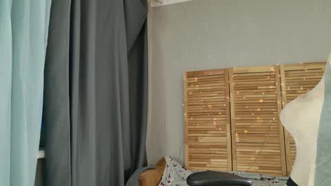 Snapshot of meowwmurr chatting on March 2, 4:14 am Mia online show from March 2, 4:14 am