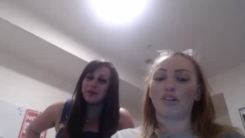 Snapshot of meowzers777 chatting on October 14, 2:01 am meowzers777 online show from October 14, 2:01 am