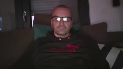 Pat online show from December 24, 5:34 pm