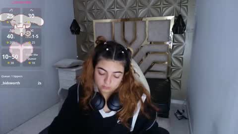 Snapshot of meraki_fraise chatting on October 13, 2:50 pm online show from October 13, 2:50 pm