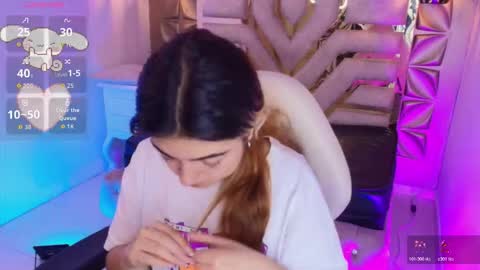 Snapshot of meraki_fraise chatting on November 5, 7:25 pm online show from November 5, 7:25 pm