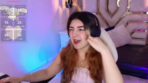 Snapshot of meraki_fraise chatting on November 7, 8:20 pm online show from November 7, 8:20 pm