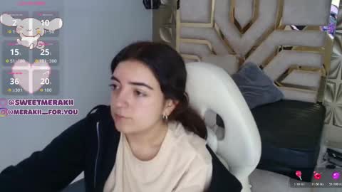 Snapshot of meraki_fraise chatting on February 3, 2:21 am online show from February 3, 2:21 am