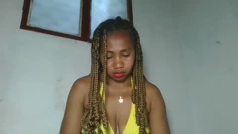 meraldaaaa online show from September 9, 3:50 am