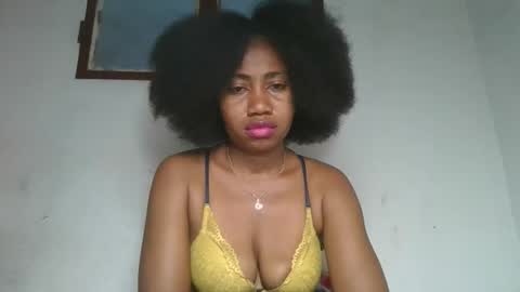 meraldaaaa online show from September 15, 3:17 am