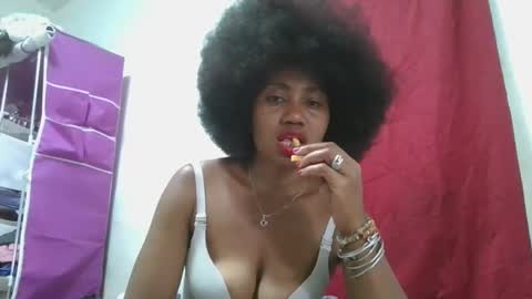 meraldaaaa online show from October 7, 5:43 pm