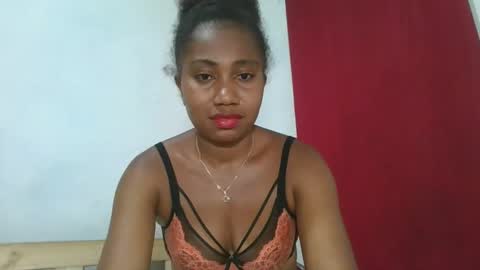 meraldaaaa online show from October 19, 1:01 pm