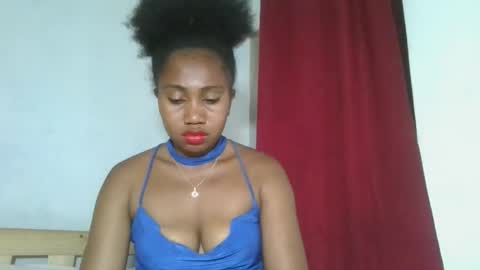 meraldaaaa online show from November 6, 5:08 am