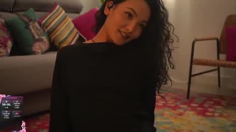 Snapshot of mercedesss_8 chatting on March 31, 10:59 am Next show on 03 Dec online show from March 31, 10:59 am