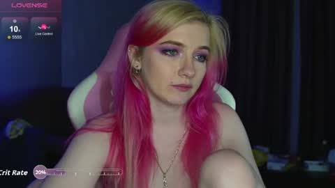 Snapshot of mercy_noirveil chatting on July 10, 10:45 pm Mercy online show from July 10, 10:45 pm