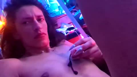 gurlnips online show from December 2, 10:53 am