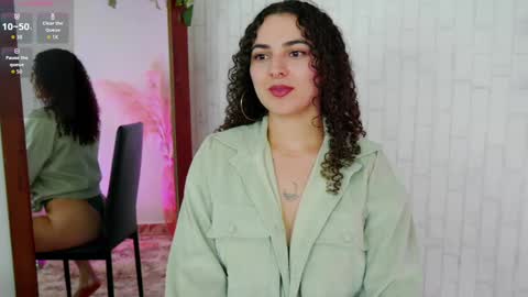 Snapshot of merida_bell18 chatting on September 30, 11:21 pm Merida Bell online show from September 30, 11:21 pm