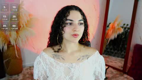 Snapshot of merida_bell18 chatting on November 22, 11:15 pm Merida Bell online show from November 22, 11:15 pm