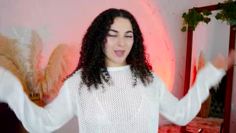 Snapshot of merida_bell18 chatting on December 16, 10:59 pm Merida Bell online show from December 16, 10:59 pm