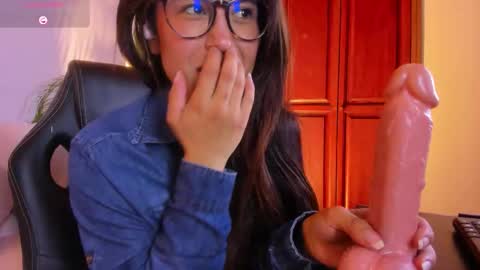 MERI online show from November 19, 5:46 pm