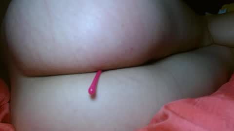 Snapshot of meriilyn_monroe724 chatting on April 12, 11:48 am meriilyn_monroe724 online show from April 12, 11:48 am