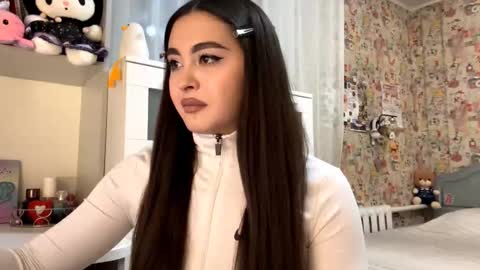 Enni online show from December 4, 5:54 pm