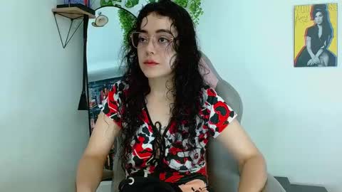 Liah online show from October 4, 2:15 pm
