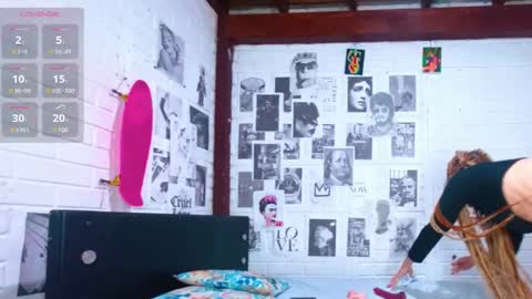 AURORA online show from December 2, 11:51 pm