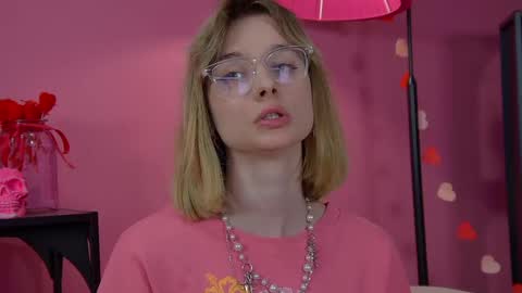 Merlin online show from April 16, 6:30 pm