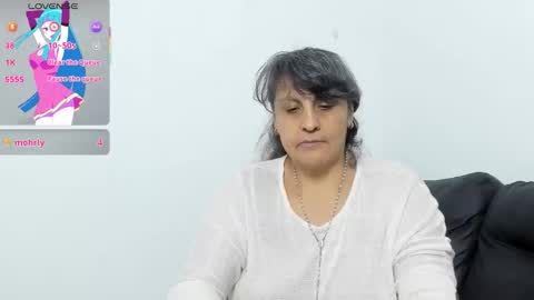 Snapshot of merlyna_goldens chatting on February 4, 1:22 am My next birthday is December 11th. online show from February 4, 1:22 am