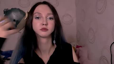 mermaidvibestides online show from November 7, 3:34 pm