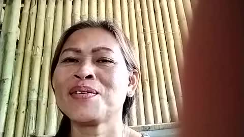 Snapshot of merry_ann123 chatting on July 14, 4:06 am merry_ann123 online show from July 14, 4:06 am