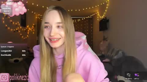 Snapshot of merryl_clark chatting on January 18, 10:02 pm Sara online show from January 18, 10:02 pm