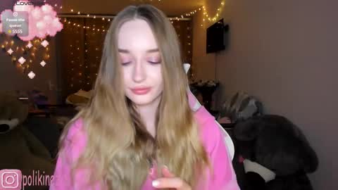 Snapshot of merryl_clark chatting on February 10, 4:11 pm Sara online show from February 10, 4:11 pm