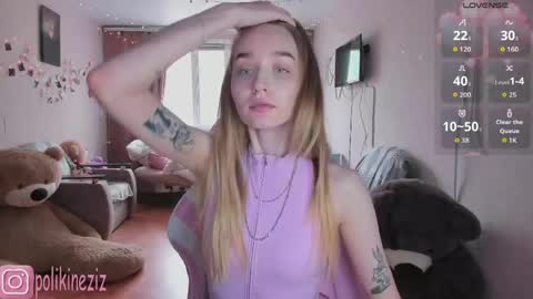 Snapshot of merryl_clark chatting on April 25, 12:30 pm Sara online show from April 25, 12:30 pm