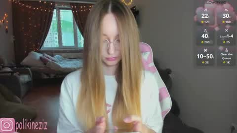 Snapshot of merryl_clark chatting on April 30, 4:24 pm Sara online show from April 30, 4:24 pm